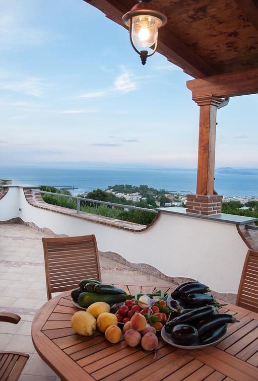Relais Maison De Charles Ischia Exterior photo